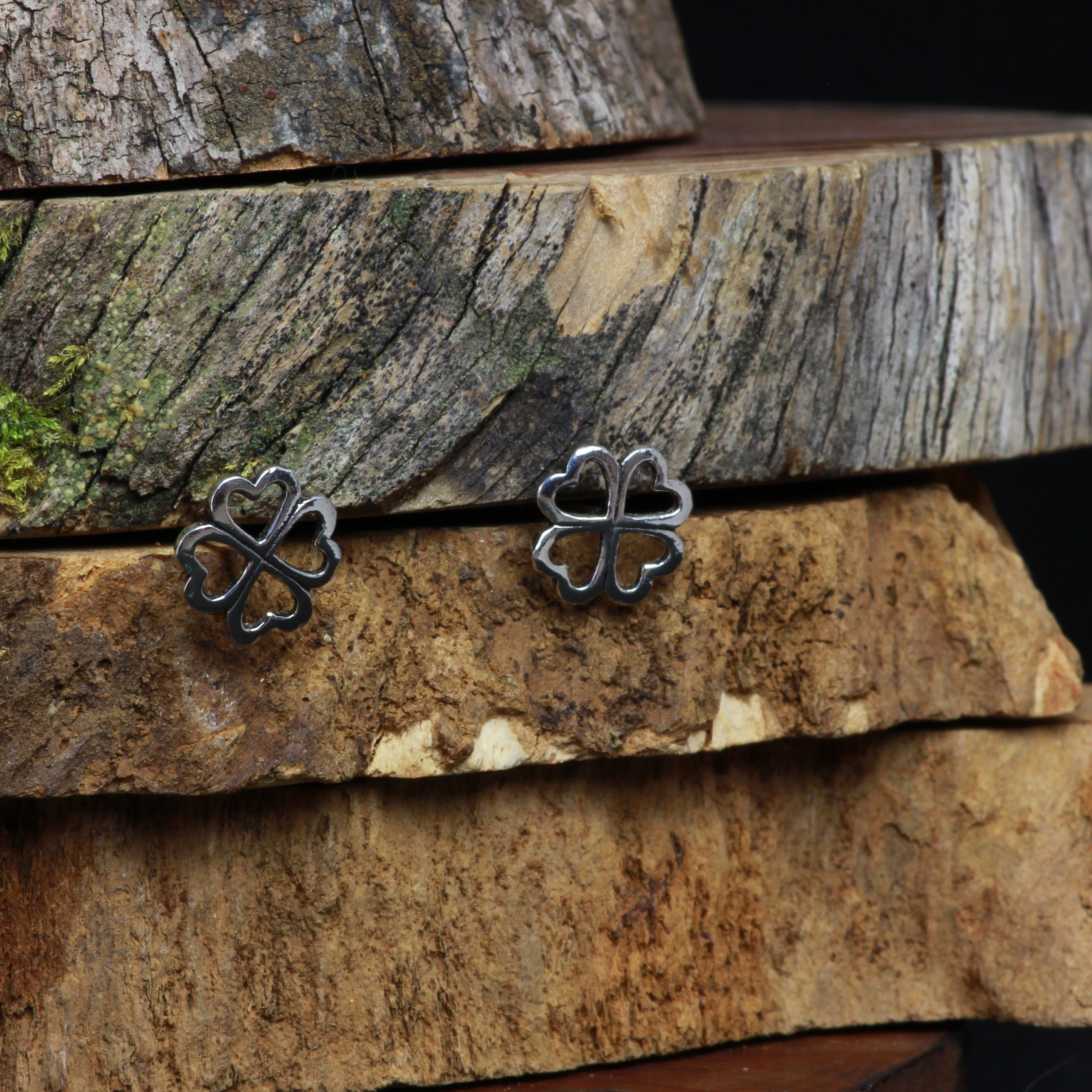 Aro trebol con brillante