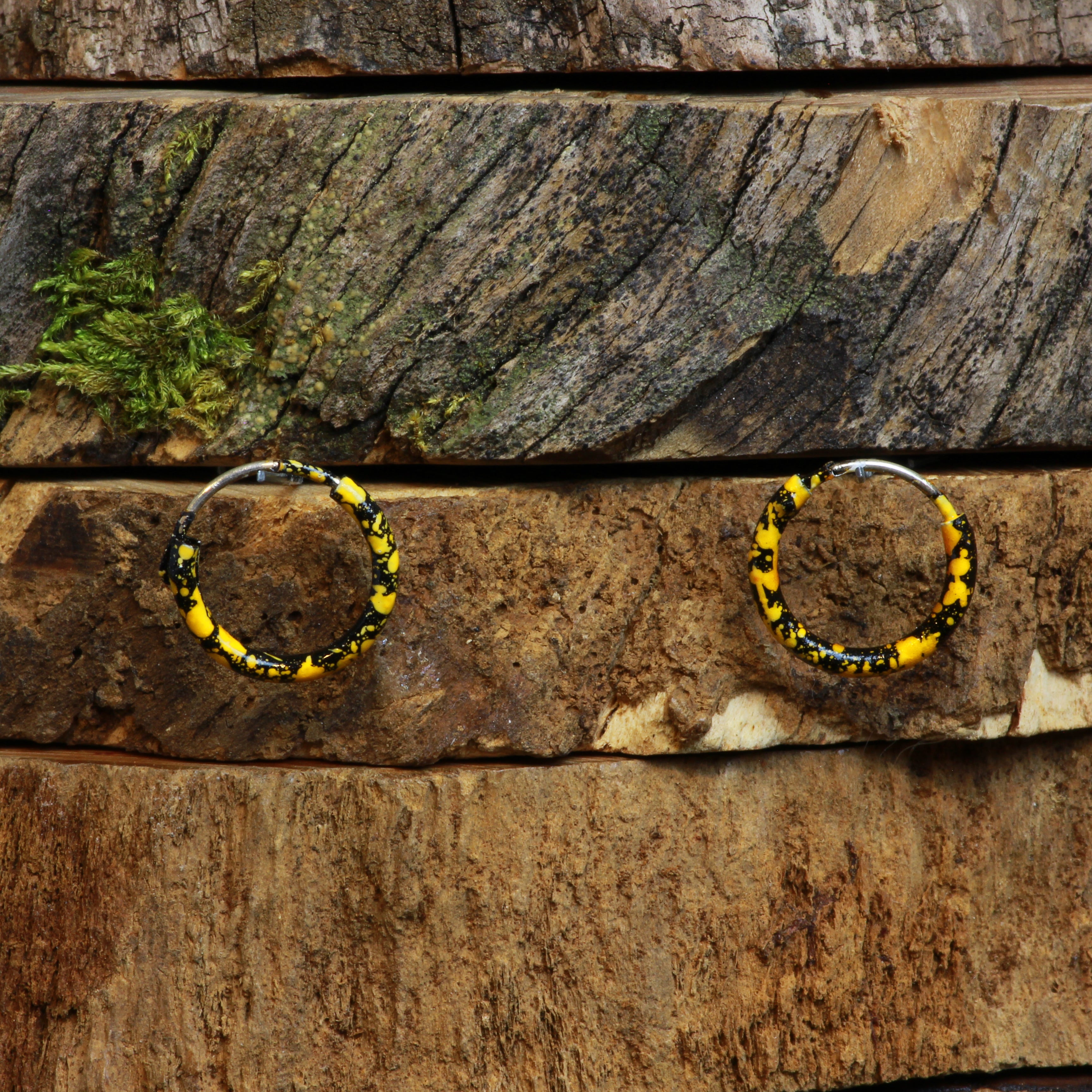 Argolla trepadores amarillo negro